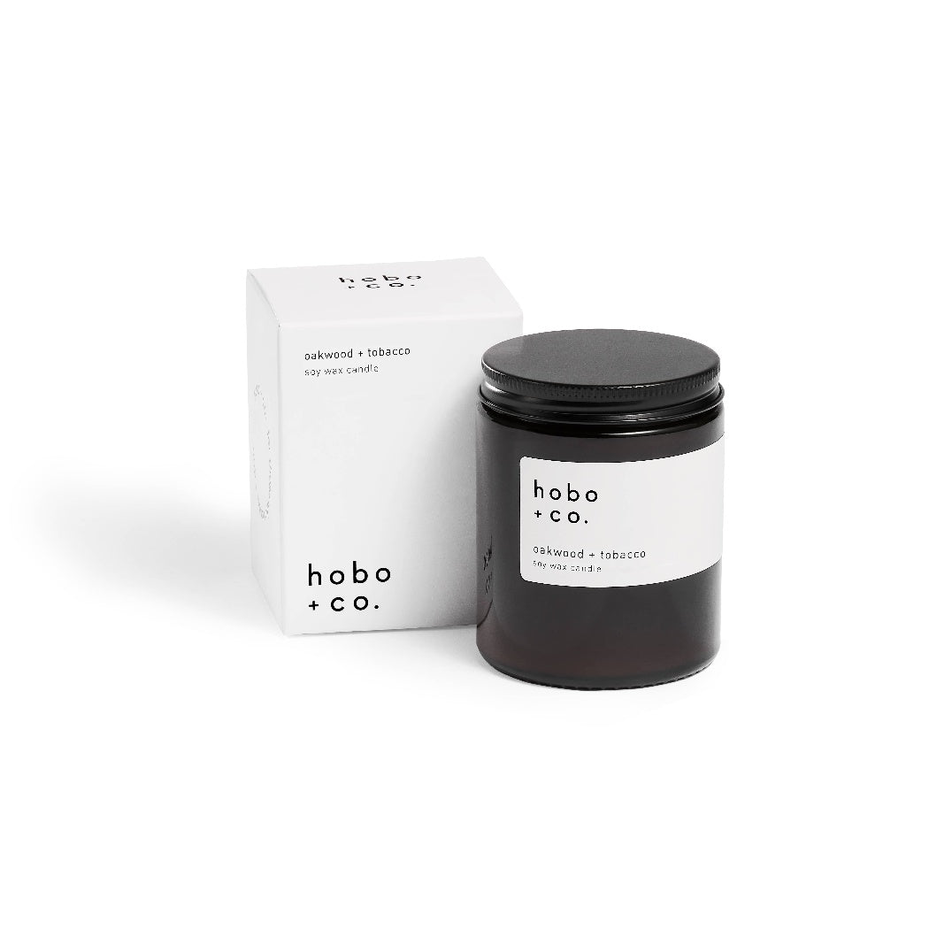 hobo + co. 英國香氛大豆蠟燭 - 橡木+煙草 / Oakwood + Tobacco (預購)