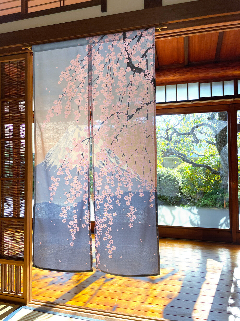 日本製 85 x 150cm 麻布門簾 (富士山垂櫻) (預訂)