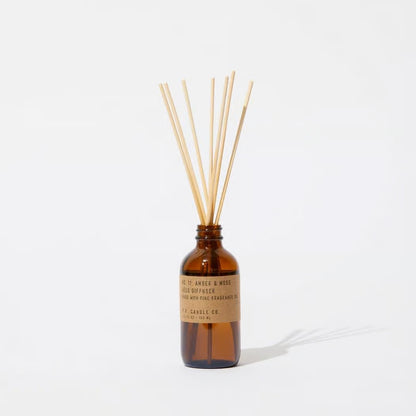 P.F. Candle Co. - 琥珀與苔蘚 - 3.5oz 藤條香薰