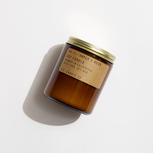P.F. Candle Co. - 琥珀與苔蘚 - 7.2oz 標準大豆香氛蠟燭