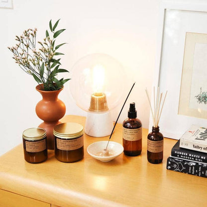 P.F. Candle Co. - 檀香玫瑰 - 7.2 盎司標準大豆蠟燭 (Sandalwood Rose)